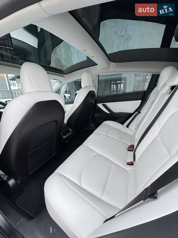Седан Tesla Model 3 2019 в Чернігові фото 12 Седан Tesla Model 3 2019 в Чернігові