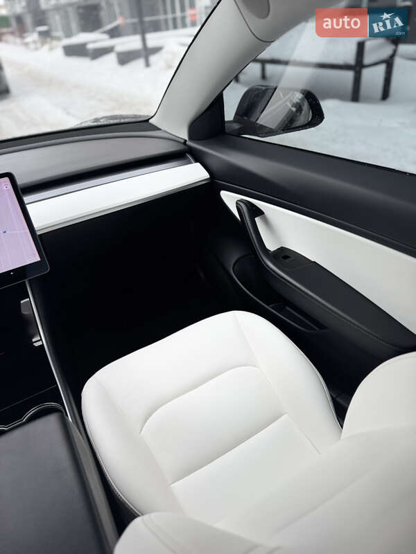 Седан Tesla Model 3 2019 в Чернігові фото 15 Седан Tesla Model 3 2019 в Чернігові