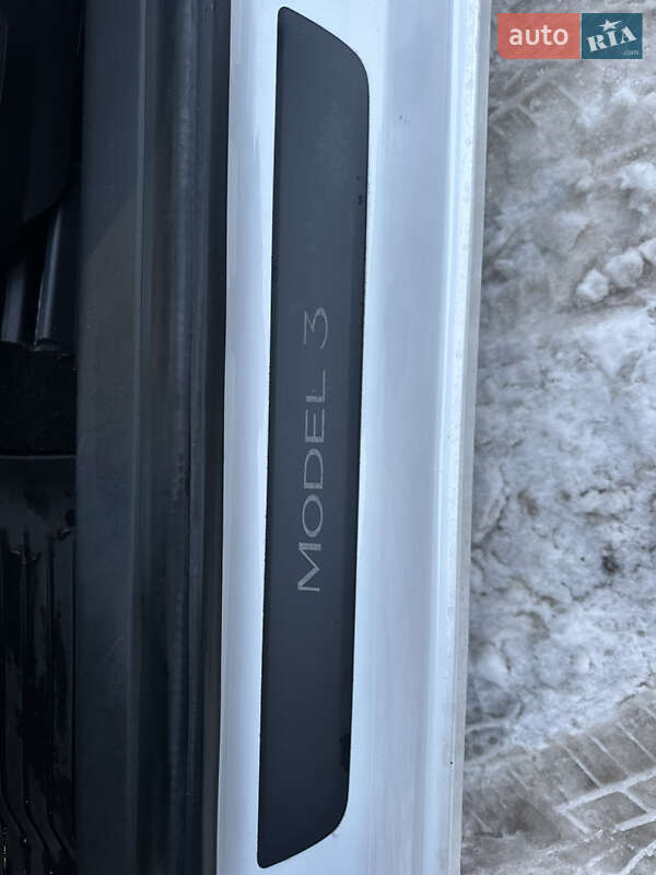 Седан Tesla Model 3 2021 в Чернигове фото 39 Седан Tesla Model 3 2021 в Чернигове