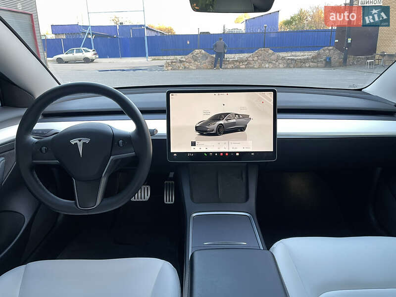 Седан Tesla Model 3 2022 в Запорожье