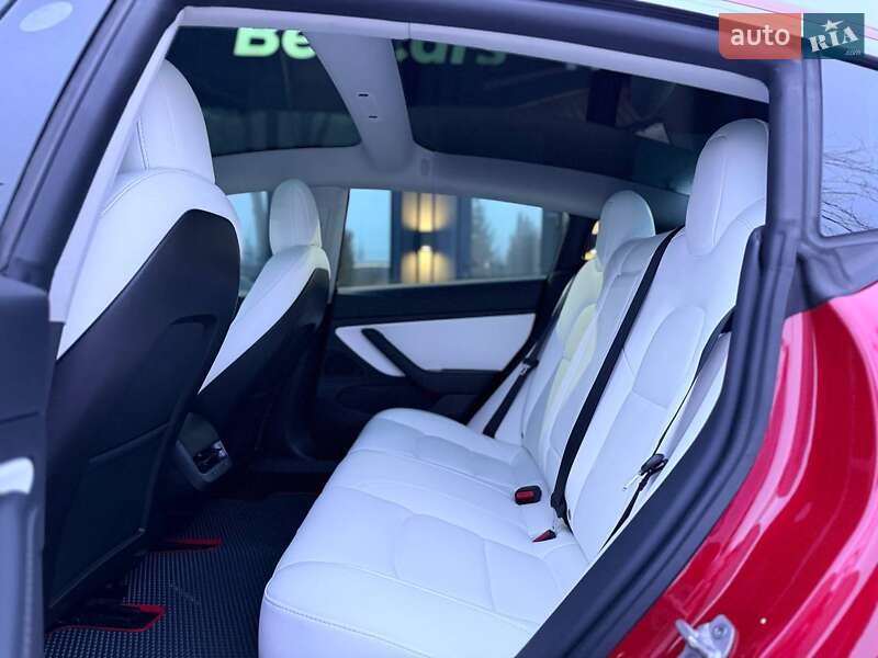 Седан Tesla Model 3 2020 в Львові фото 18 Седан Tesla Model 3 2020 в Львові