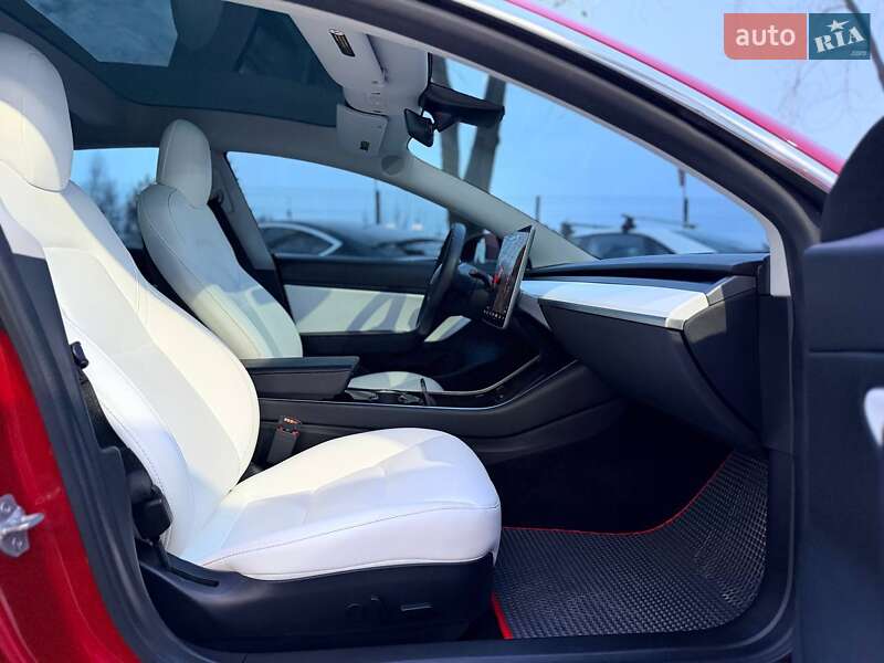 Седан Tesla Model 3 2020 в Львові фото 24 Седан Tesla Model 3 2020 в Львові