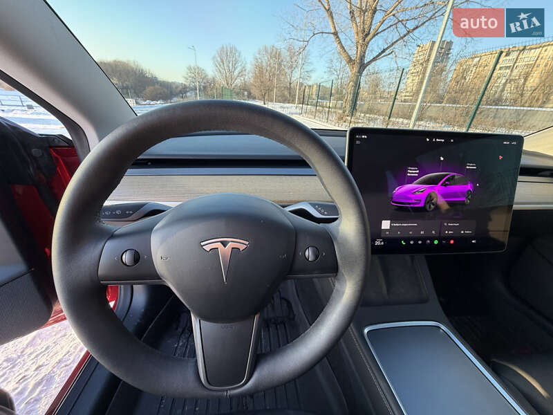 Седан Tesla Model 3 2023 в Каменском