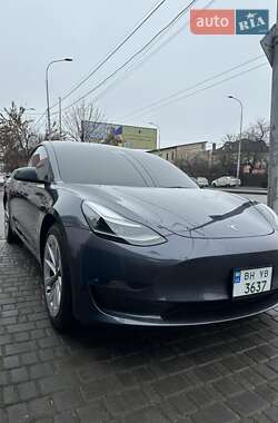 Седан Tesla Model 3 2022 в Одессе