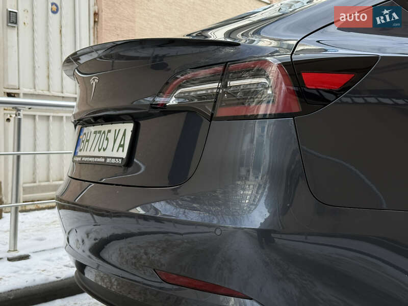 Седан Tesla Model 3 2021 в Одессе