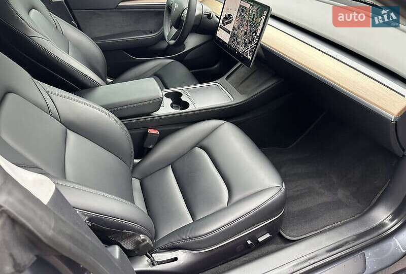 Седан Tesla Model 3 2021 в Львове фото 15 Седан Tesla Model 3 2021 в Львове