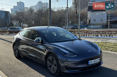 Седан Tesla Model 3 2022 в Днепре