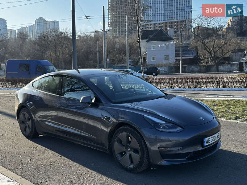 Седан Tesla Model 3 2022 в Дніпрі