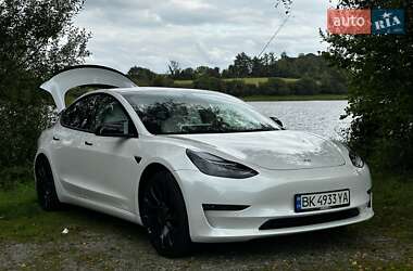 Седан Tesla Model 3 2022 в Львові