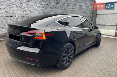 Седан Tesla Model 3 2020 в Харькове