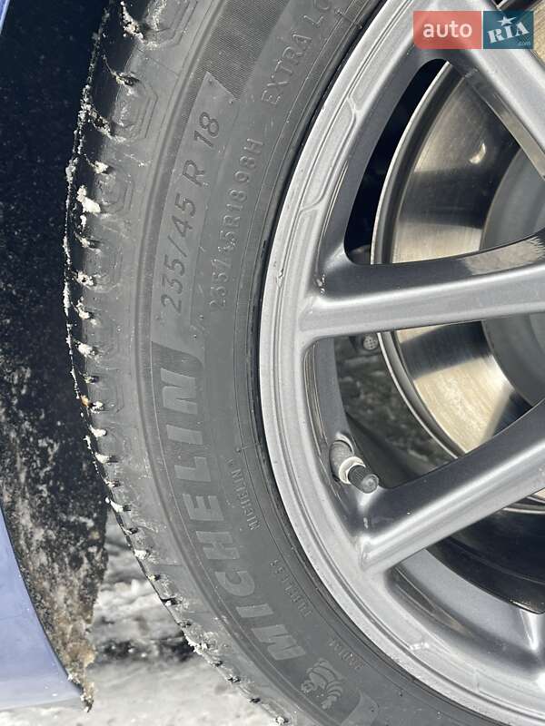 Седан Tesla Model 3 2019 в Одесі