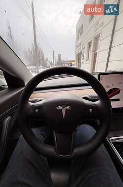 Седан Tesla Model 3 2021 в Днепре