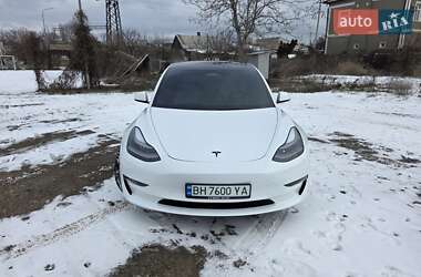 Седан Tesla Model 3 2022 в Одессе