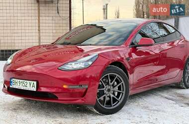 Седан Tesla Model 3 2022 в Одессе