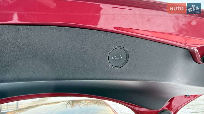 Седан Tesla Model 3 2022 в Одесі