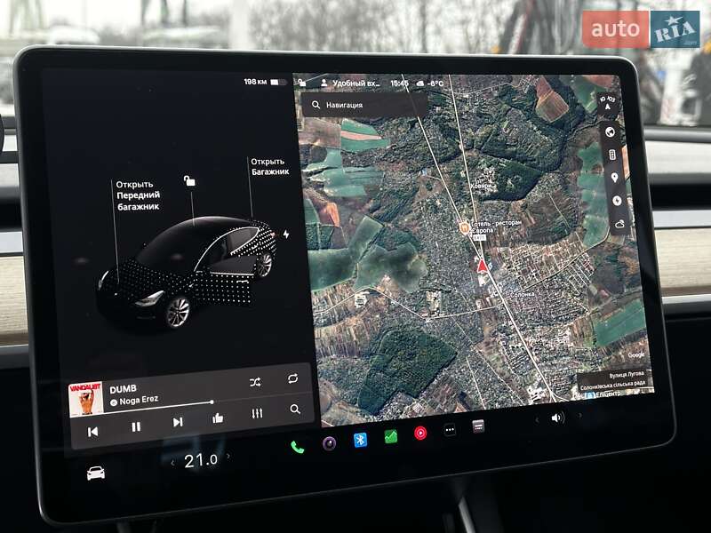 Седан Tesla Model 3 2018 в Львове