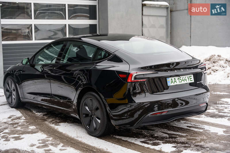 Седан Tesla Model 3 2025 в Києві фото 10 Седан Tesla Model 3 2025 в Києві