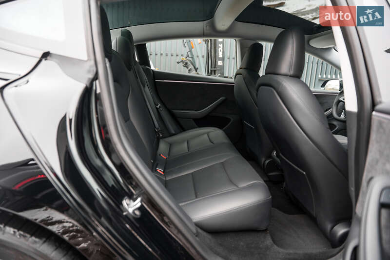 Седан Tesla Model 3 2025 в Києві фото 49 Седан Tesla Model 3 2025 в Києві