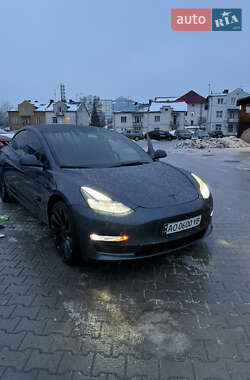 Седан Tesla Model 3 2023 в Львове