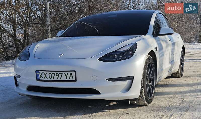 2022 Tesla Model 3, VIN 5YJ3E1EB9NF278449:plate — фото 1 (autoria)