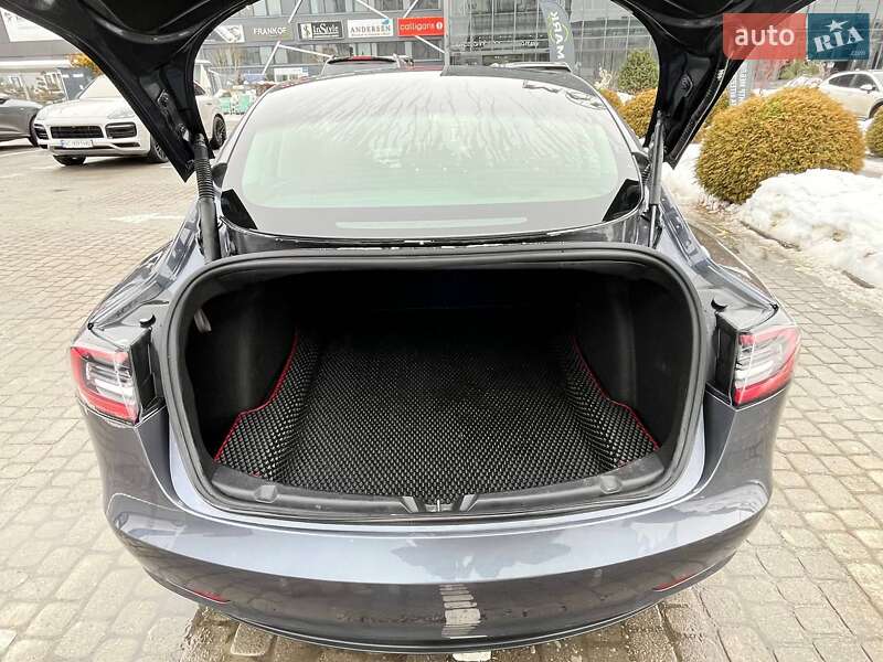 Седан Tesla Model 3 2022 в Львові фото 11 Седан Tesla Model 3 2022 в Львові