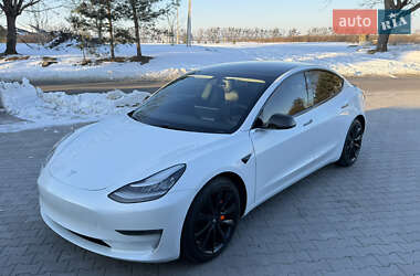 Седан Tesla Model 3 2019 в Ровно