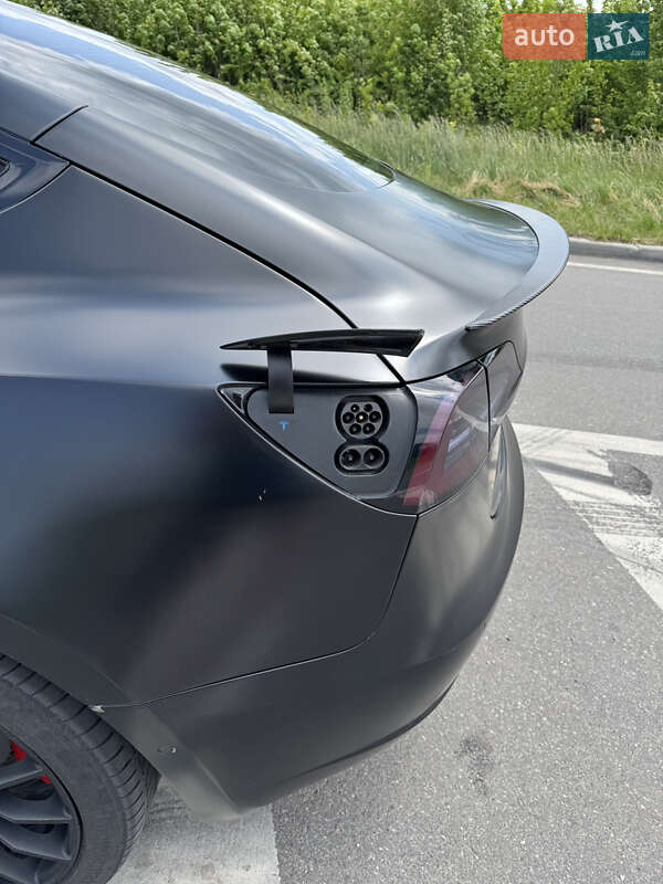 Седан Tesla Model 3 2019 в Хмельницком