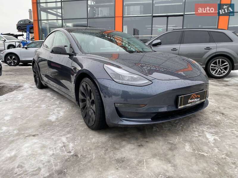 Tesla Model 3 2021