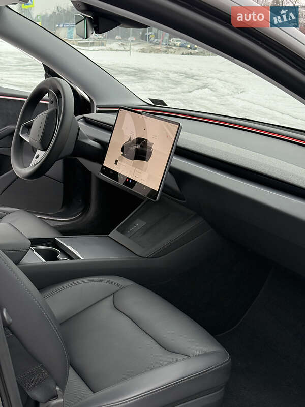 Седан Tesla Model 3 2024 в Львове фото 10 Седан Tesla Model 3 2024 в Львове