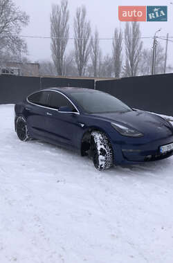 Седан Tesla Model 3 2018 в Днепре