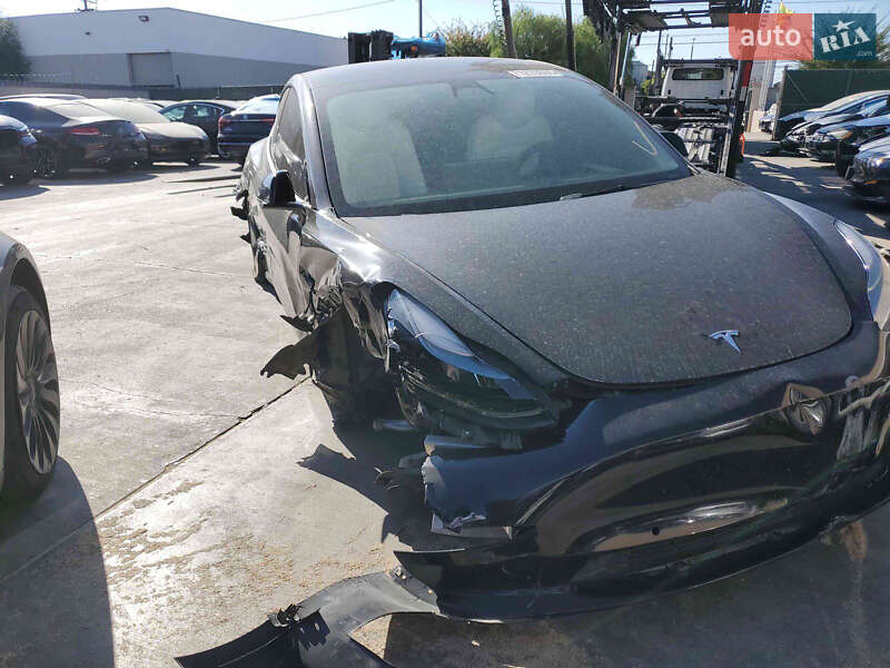Седан Tesla Model 3 2021 в Харькове