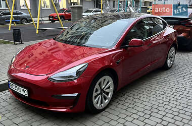 Седан Tesla Model 3 2022 в Львове