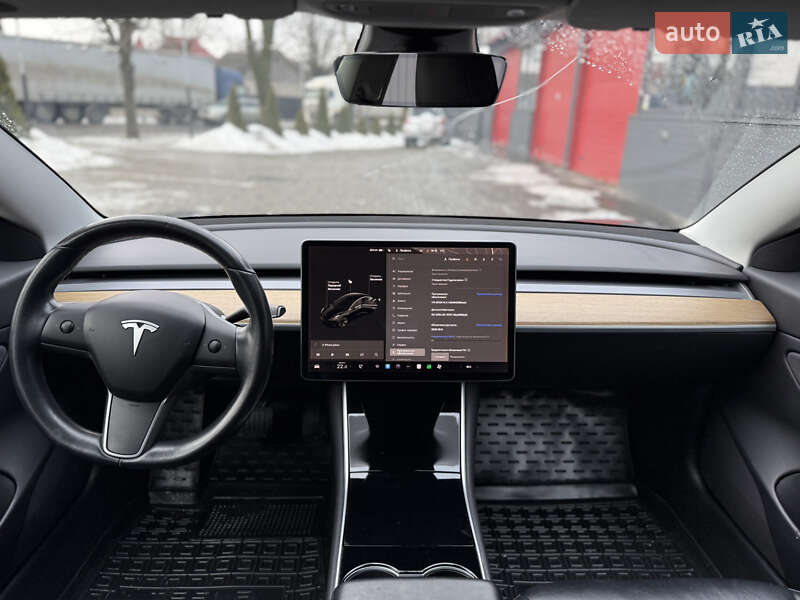 Седан Tesla Model 3 2019 в Черновцах фото 17 Седан Tesla Model 3 2019 в Черновцах