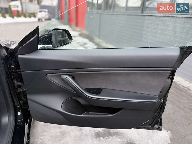 Седан Tesla Model 3 2019 в Черновцах фото 20 Седан Tesla Model 3 2019 в Черновцах