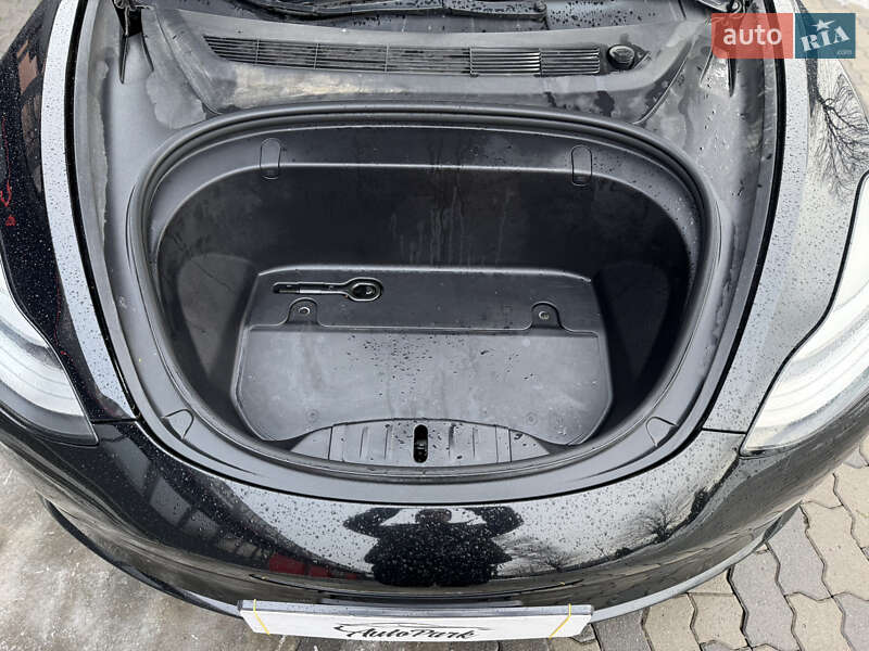 Седан Tesla Model 3 2019 в Черновцах фото 24 Седан Tesla Model 3 2019 в Черновцах