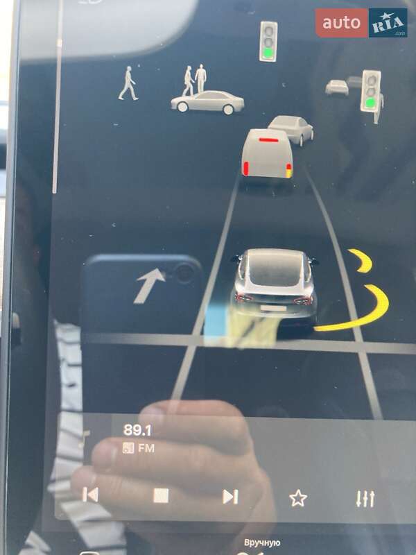 Седан Tesla Model 3 2021 в Львове