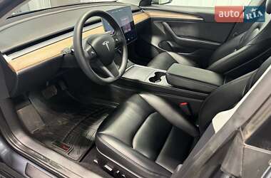 Седан Tesla Model 3 2021 в Львове