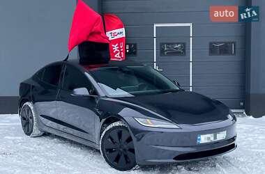 Седан Tesla Model 3 2025 в Києві