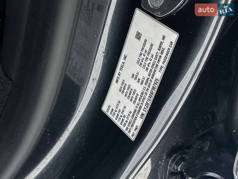 Седан Tesla Model 3 2025 в Киеве фото 22 Седан Tesla Model 3 2025 в Киеве