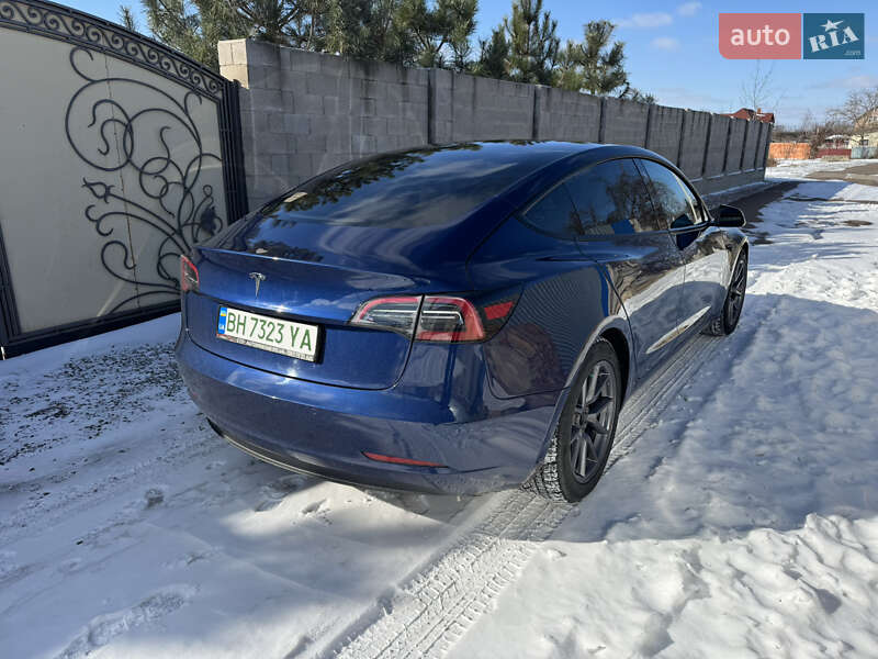Седан Tesla Model 3 2021 в Одессе