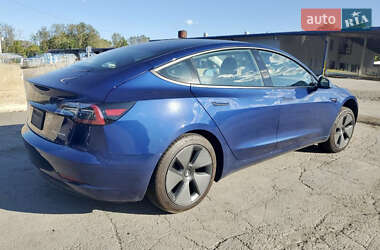 Седан Tesla Model 3 2021 в Львове