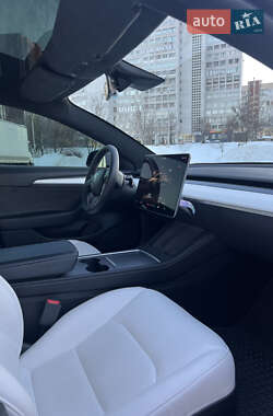 Седан Tesla Model 3 2022 в Киеве