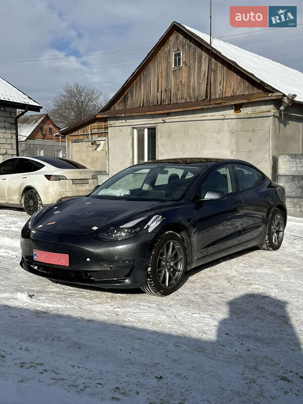 Седан Tesla Model 3 2021 в Луцьку