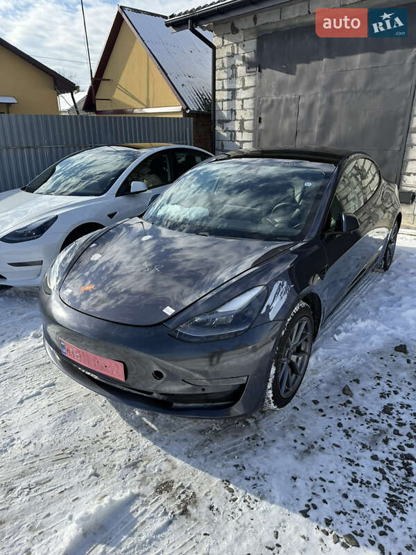 Седан Tesla Model 3 2021 в Луцьку