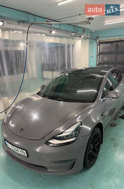 Седан Tesla Model 3 2018 в Киеве