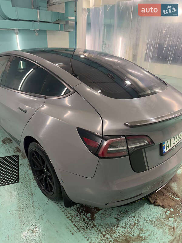 Седан Tesla Model 3 2018 в Києві
