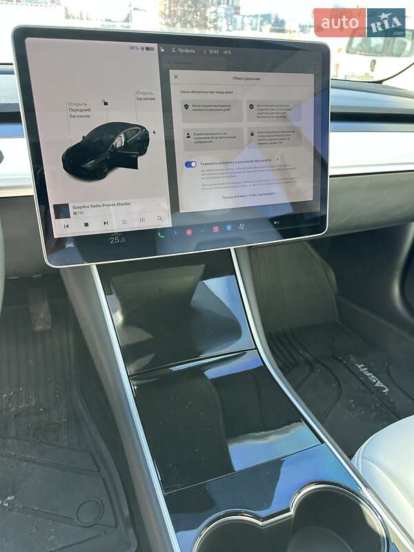Седан Tesla Model 3 2020 в Харькове