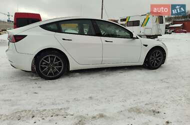 Седан Tesla Model 3 2022 в Ровно