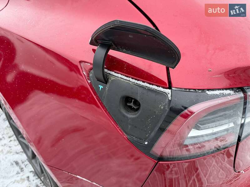 Седан Tesla Model 3 2019 в Луцке