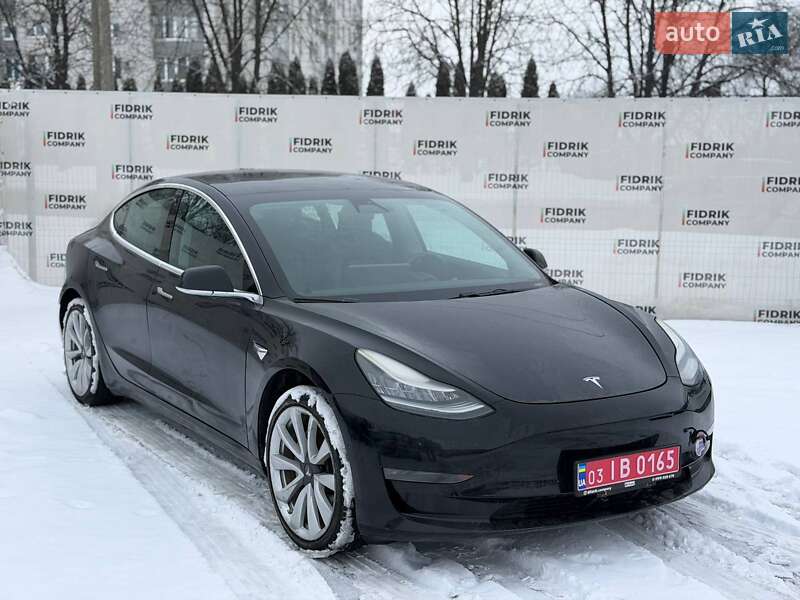 Седан Tesla Model 3 2019 в Луцьку